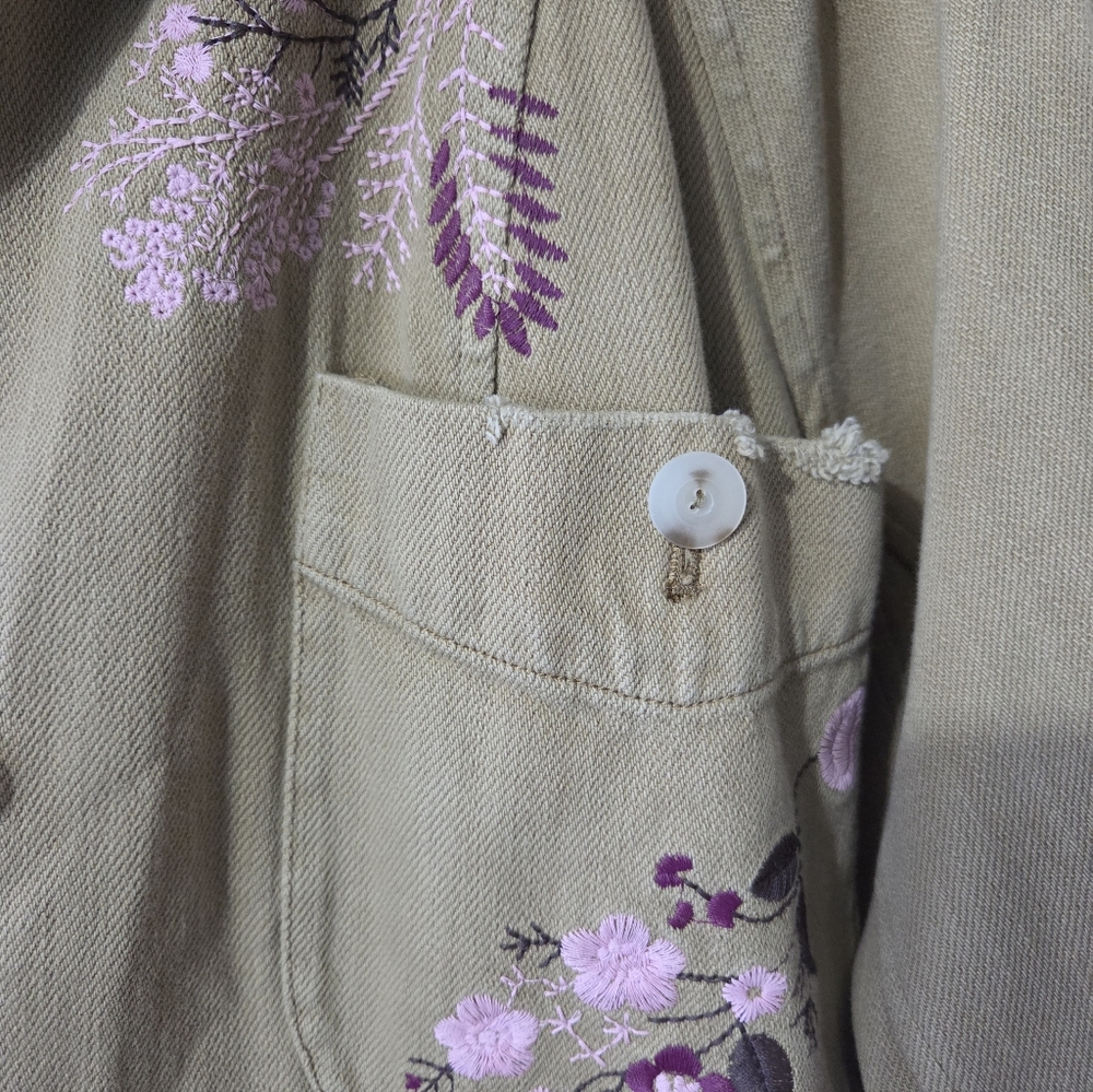Pilcro Embroidered Coat Size Medium - Picture 5 of 8